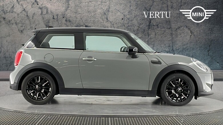 MINI Hatchback 1.5 Cooper Classic 3dr Petrol Hatchback